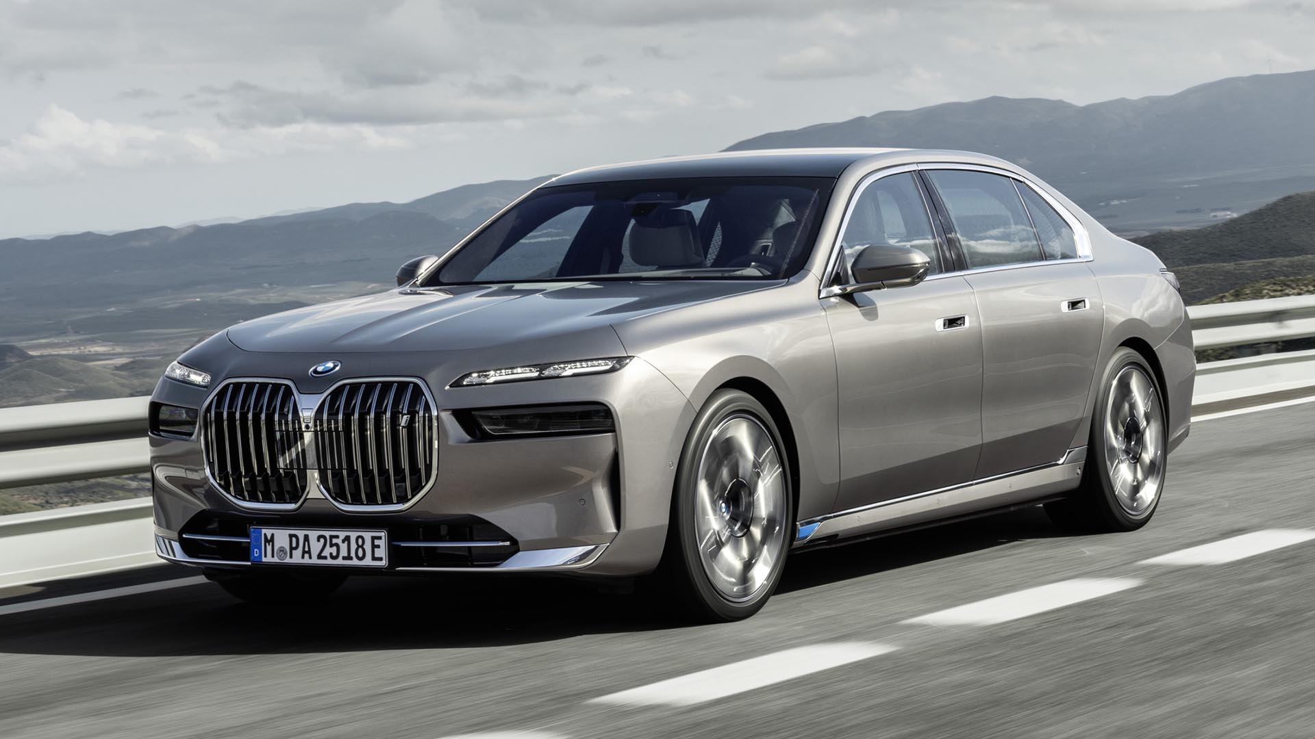 Coming soon new BMW 7 Series and i7 AutoTrader